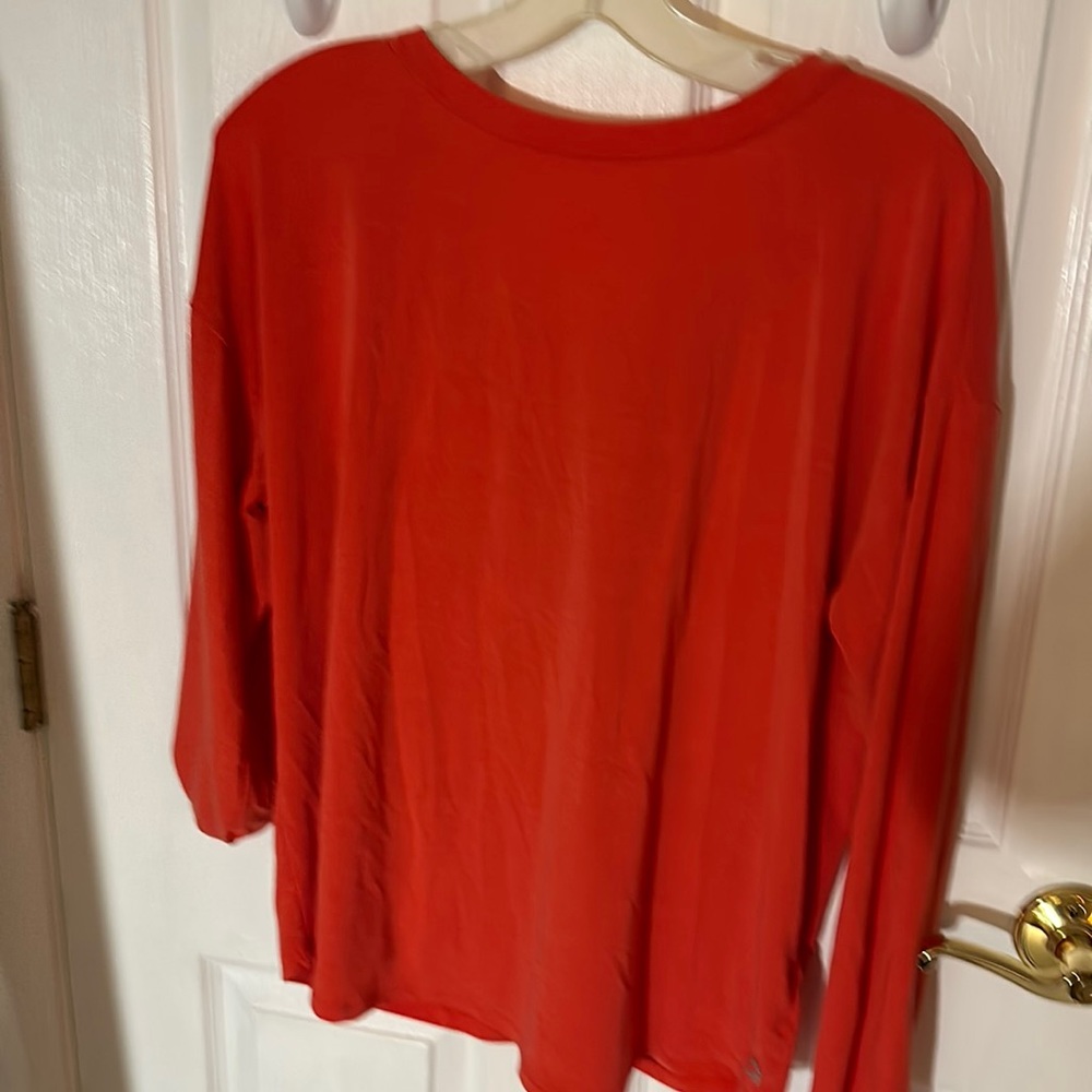 Post workout top.  Can be worn with pull in back or front